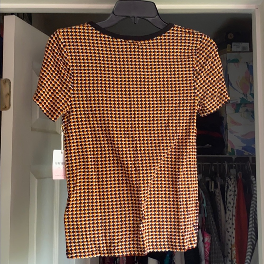 Checker Pattern Top - Picture 2 of 3